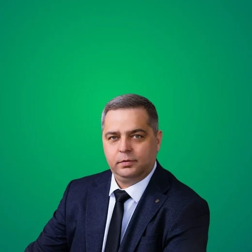 Руслан Пеленьо
